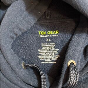 Men’s Tek Gear navy blue Ultrasoft Fleece Hoodie XL